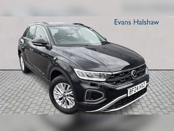 Used Volkswagen T-Roc 2024 for sale - 78473142: Photo