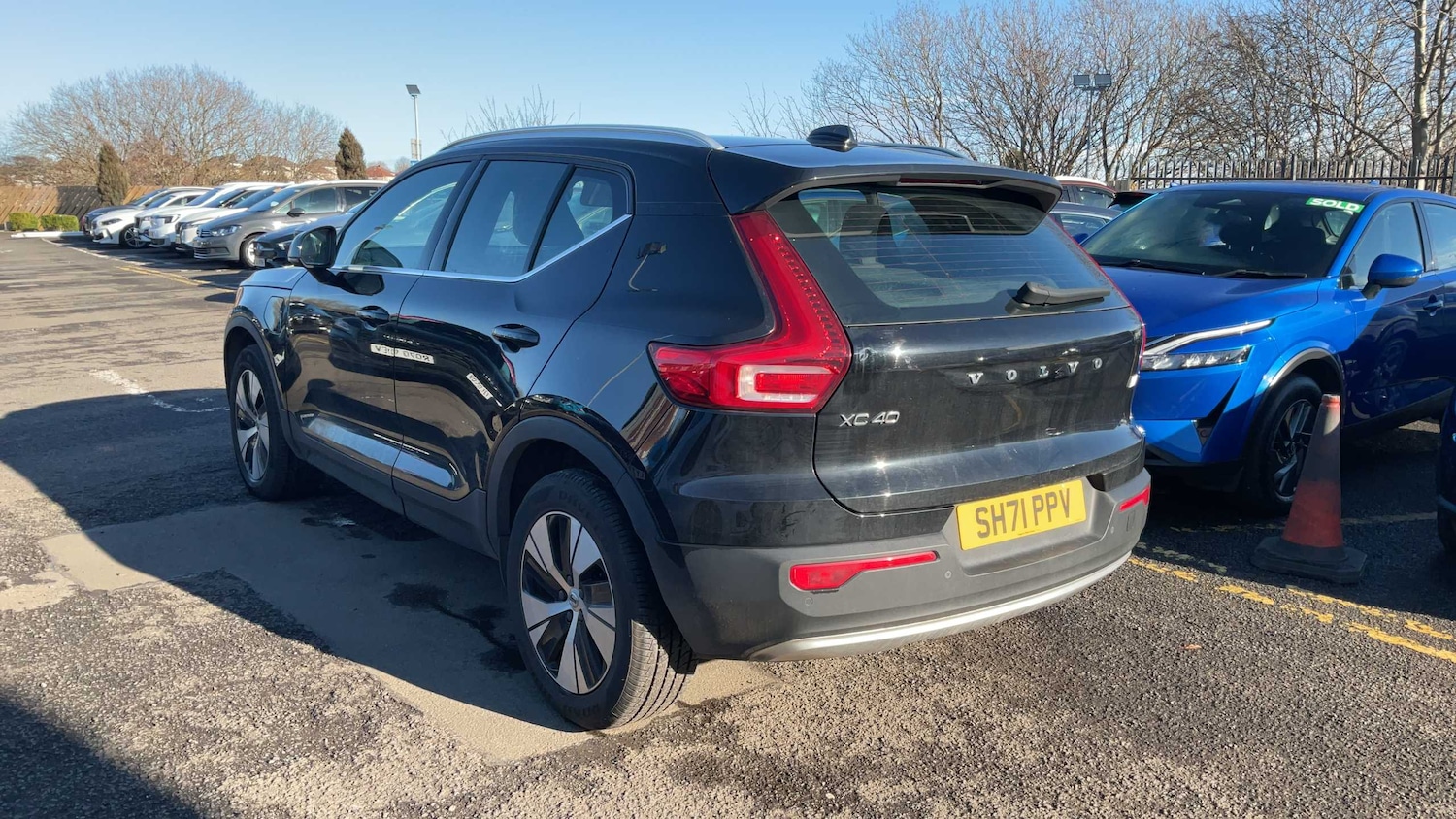 Used Volvo XC40 for sale - 77706808: Photo 2