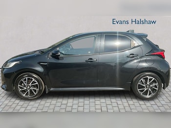 Used Toyota Yaris 2021 for sale - 79015357: Photo