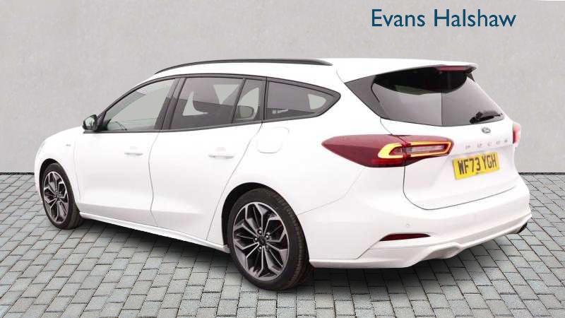 Used Ford Focus 2023 for sale - 76755272: Photo 4