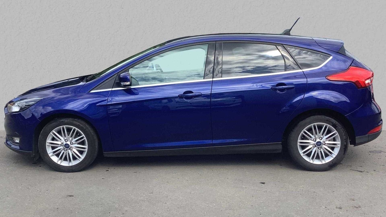 Used Ford Focus 2017 for sale - 76286333: Photo 3