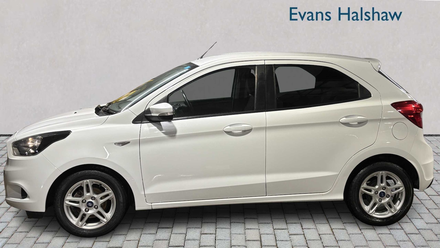 Used Ford Ka+ 2017 for sale - 76804787: Photo 8