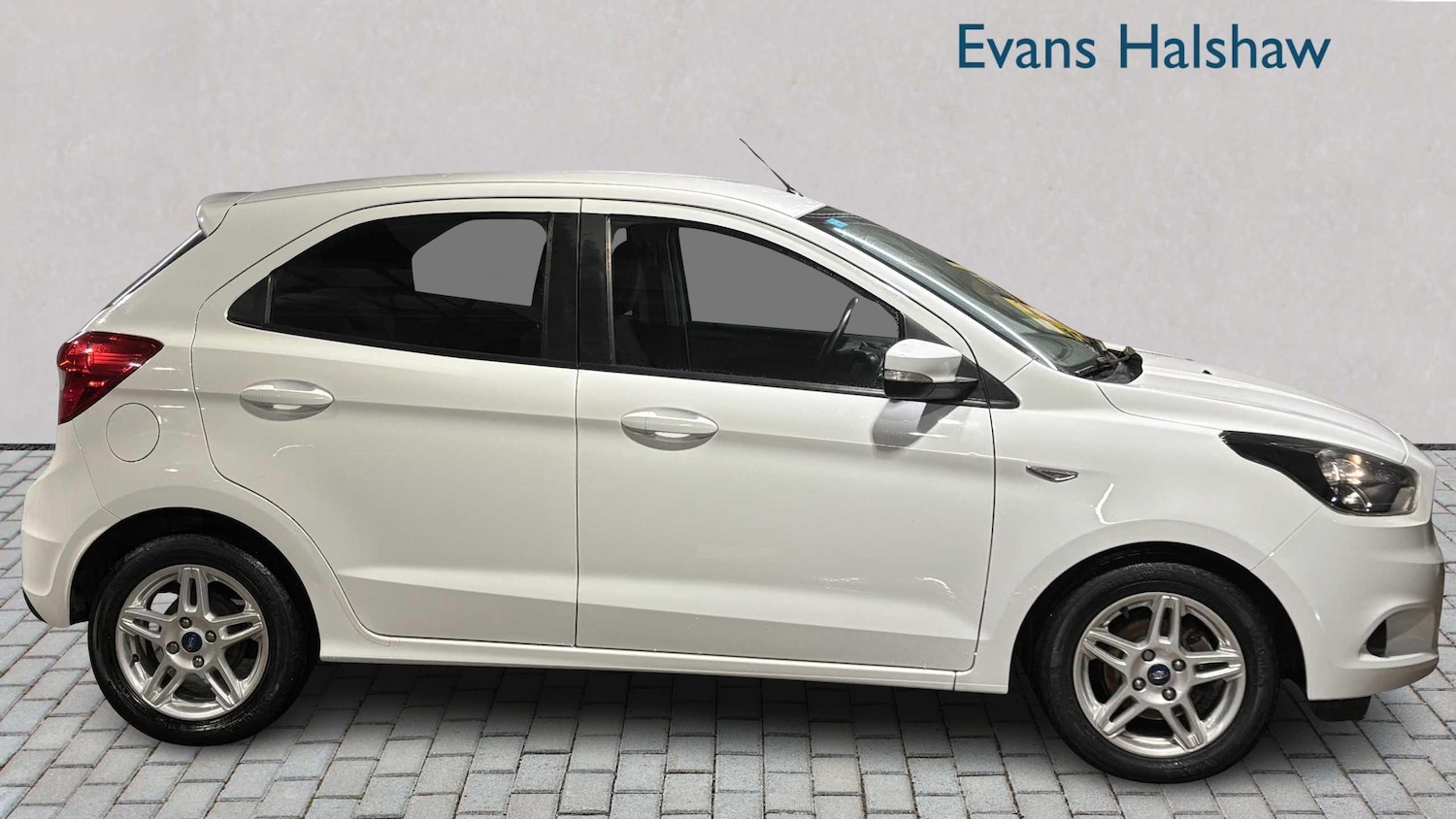 Used Ford Ka+ 2017 for sale - 76804787: Photo 9