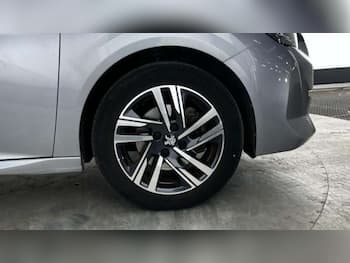 Used Peugeot 208 2023 for sale - 79702280: Photo