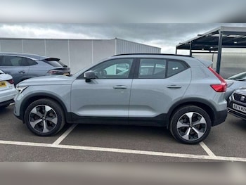 Used Volvo XC40 2025 for sale - 79051658: Photo