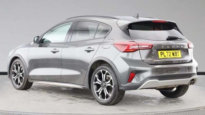 Used Ford Focus 2022 for sale - 76176877: Photo 2