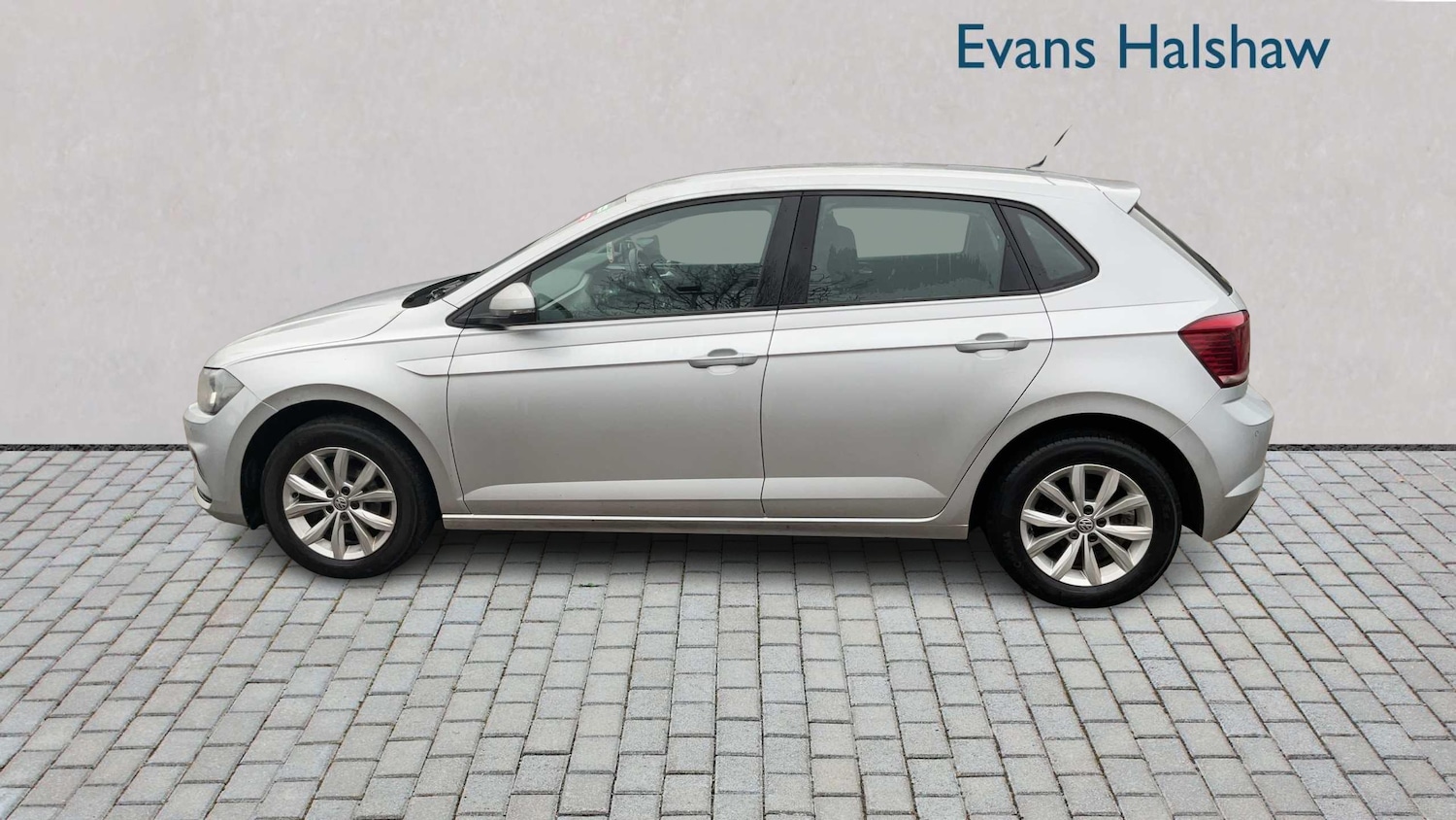 Used Volkswagen Polo 2018 for sale - 77615547: Photo 2