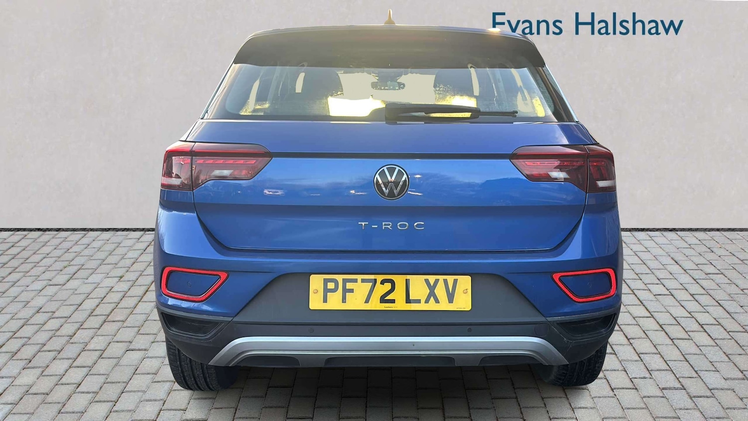 Used Volkswagen T-Roc 2023 for sale - 77740823: Photo 5