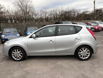 Used Hyundai i30 2010 for sale - 76701678: Photo