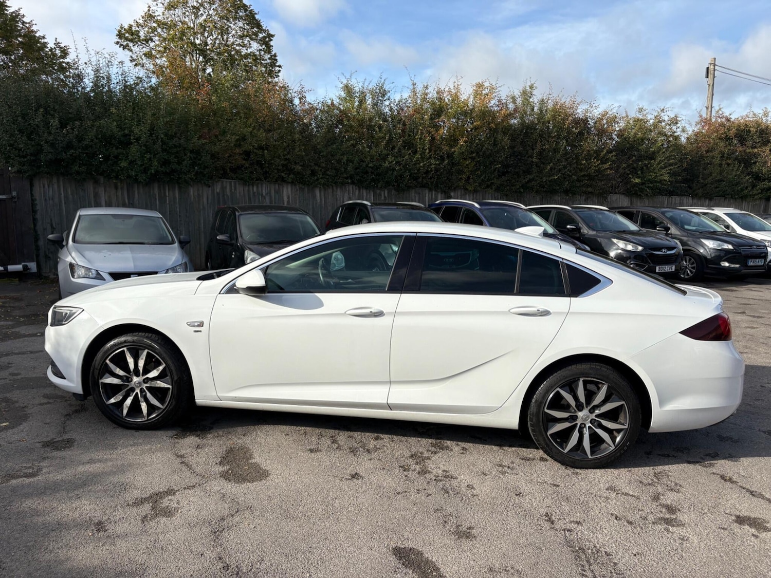 Used Vauxhall Insignia for sale - 76701143: Photo 1