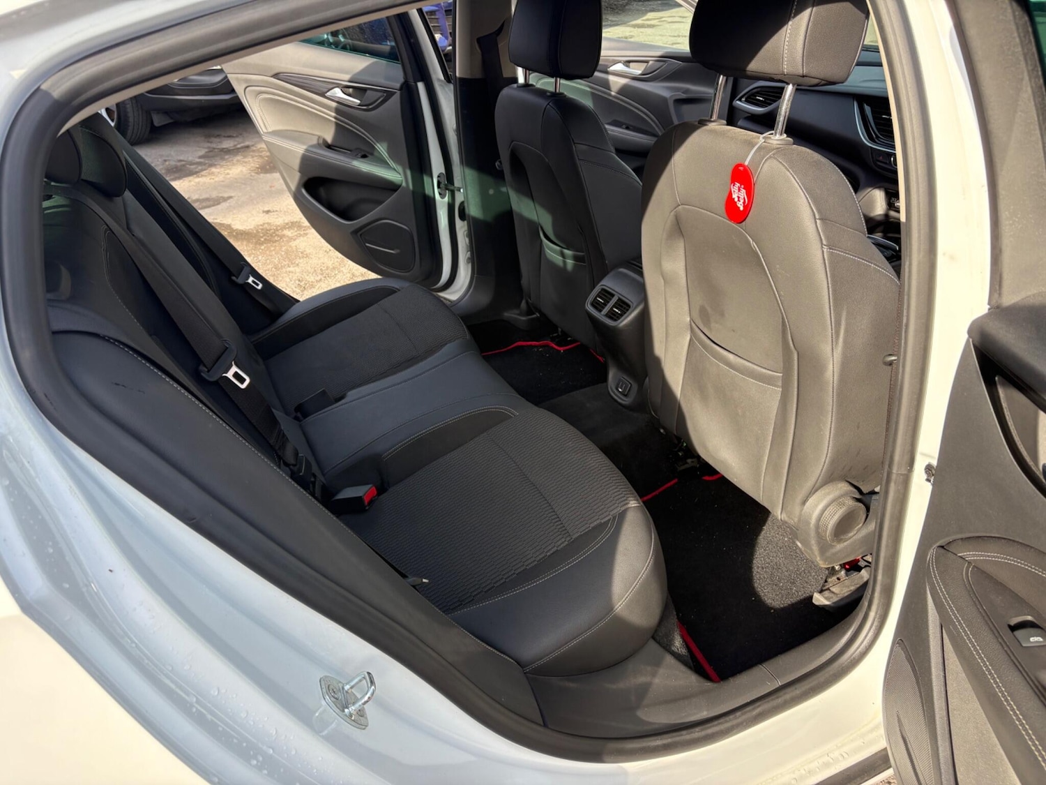 Used Vauxhall Insignia for sale - 76701143: Photo 12