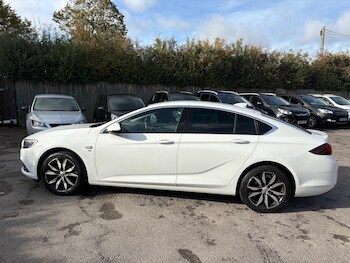 Used Vauxhall Insignia 2017 for sale - 76701143: Photo
