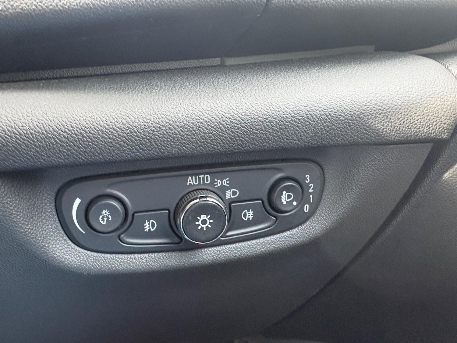 Used Vauxhall Insignia for sale - 76701143: Photo 22