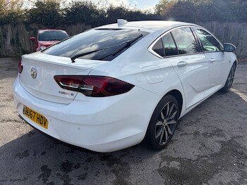 Used Vauxhall Insignia 2017 for sale - 76701143: Photo