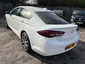 Used Vauxhall Insignia 2017 for sale - 76701143: Photo