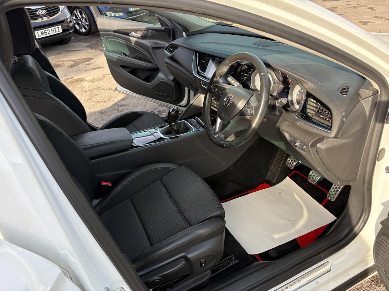 Used Vauxhall Insignia for sale - 76701143: Photo 9