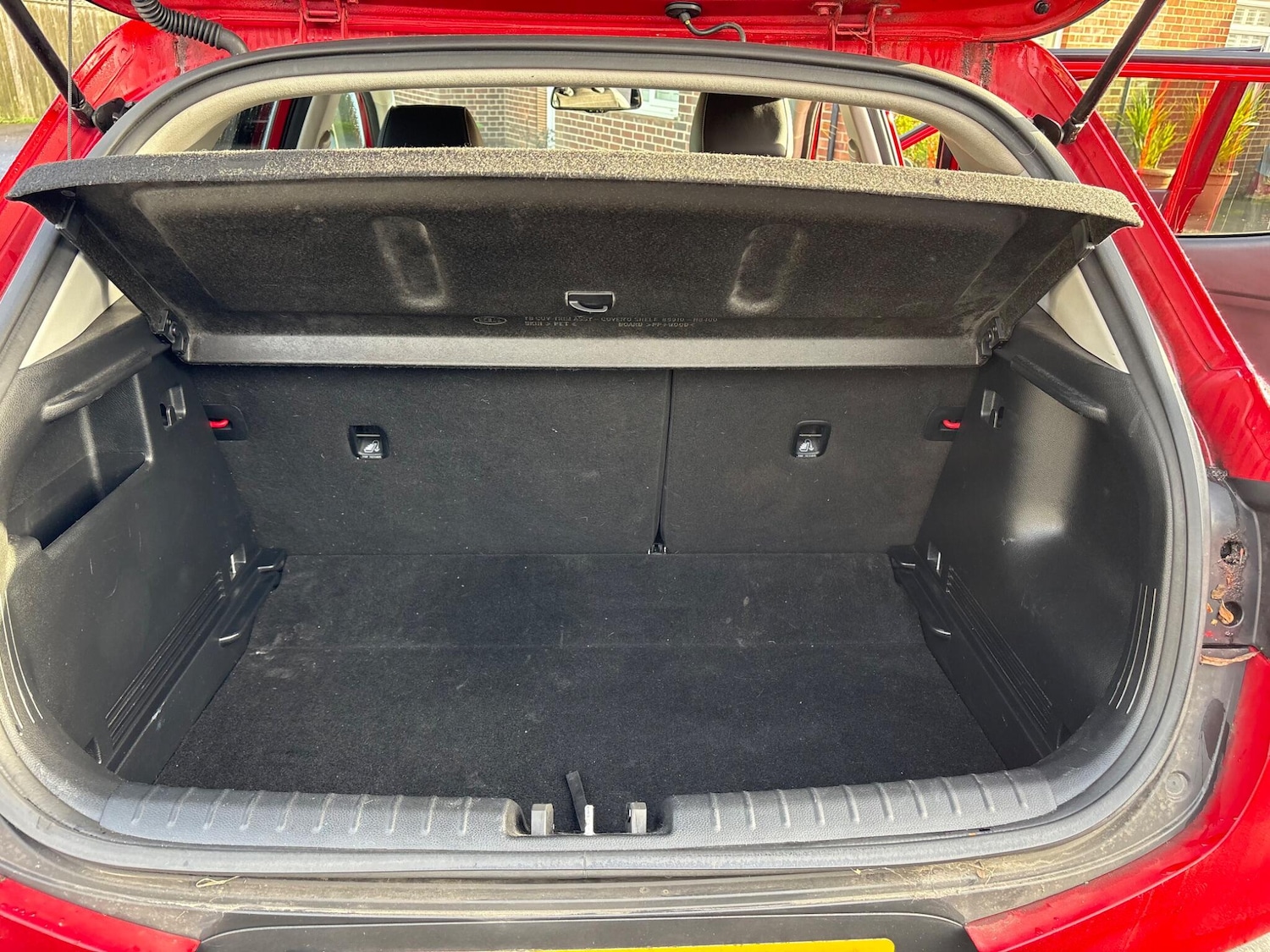 Used Kia Stonic 2017 for sale - 76752524: Photo 24