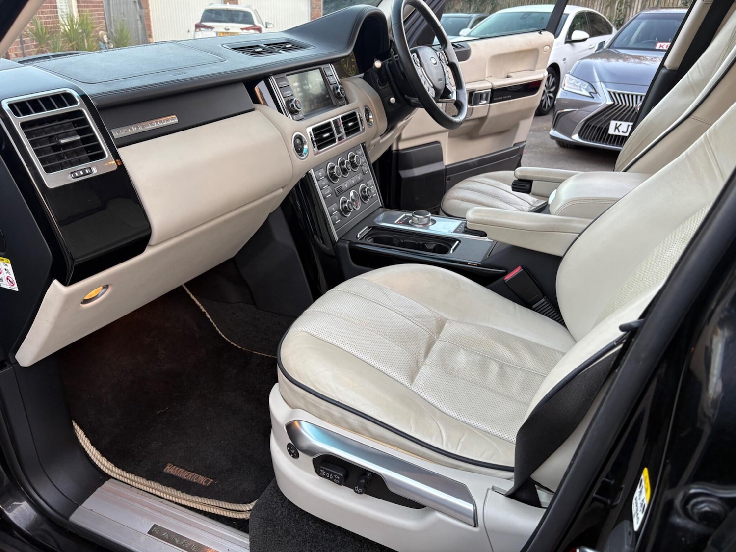 Used Land Rover Range Rover for sale - 76701482: Photo 2