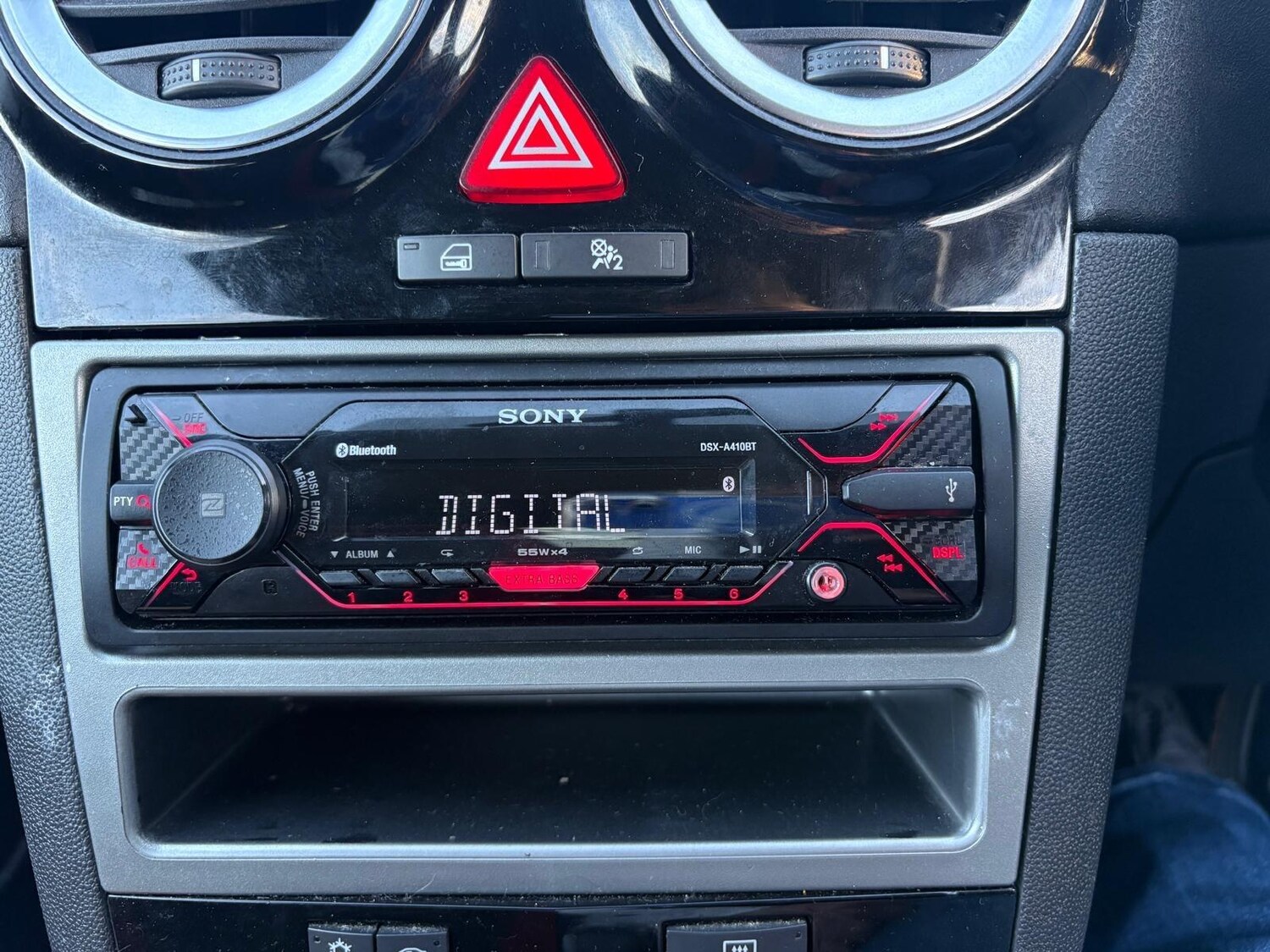 Used Vauxhall Corsa for sale - 76701835: Photo 12