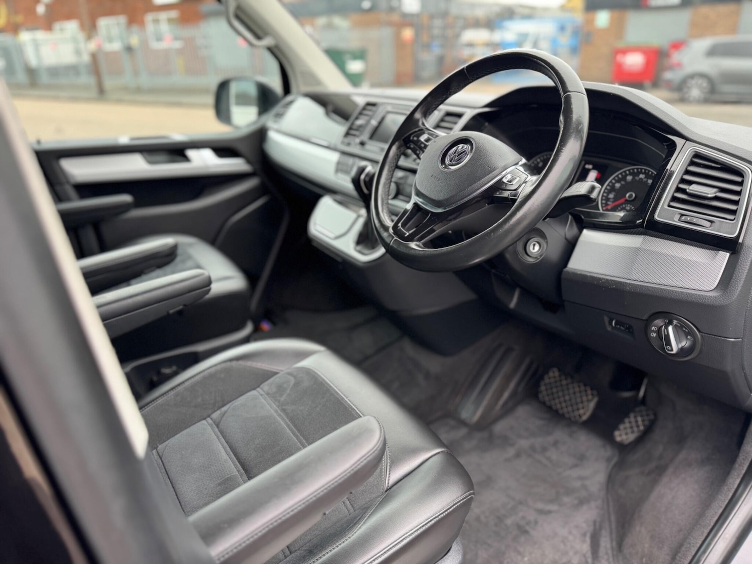 Used Volkswagen Caravelle 2017 for sale - 77978226: Photo 20