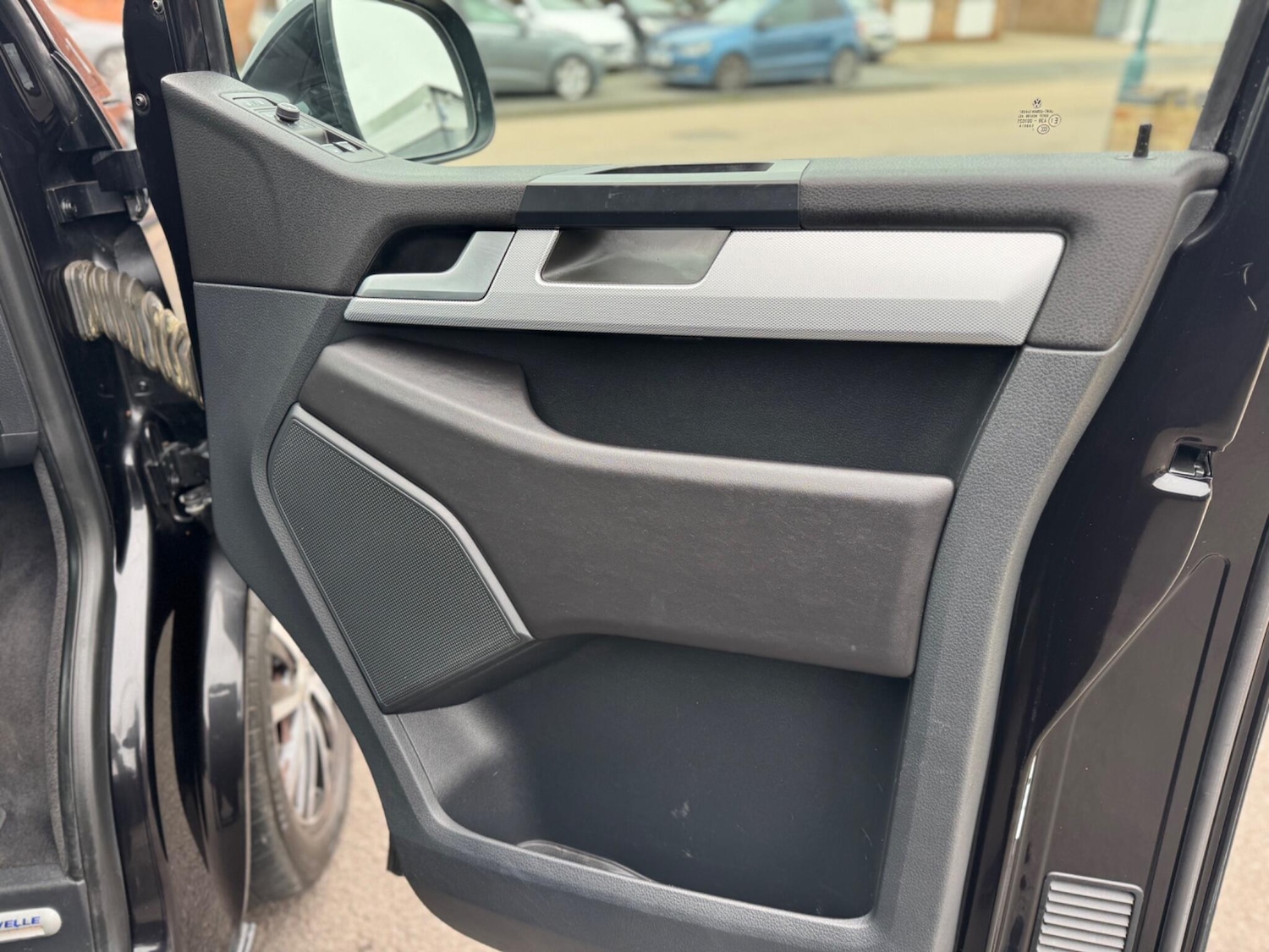 Used Volkswagen Caravelle 2017 for sale - 77978226: Photo 21