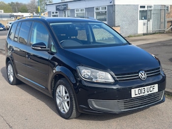 Used Volkswagen Touran 2013 for sale - 78404050: Photo