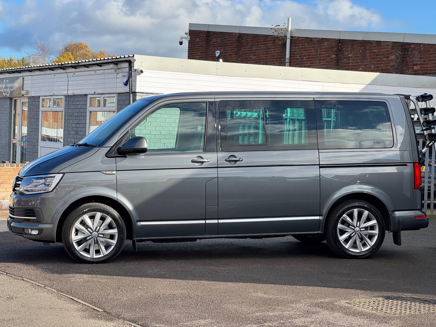 Used Volkswagen Caravelle 2016 for sale - 76457944: Photo 10