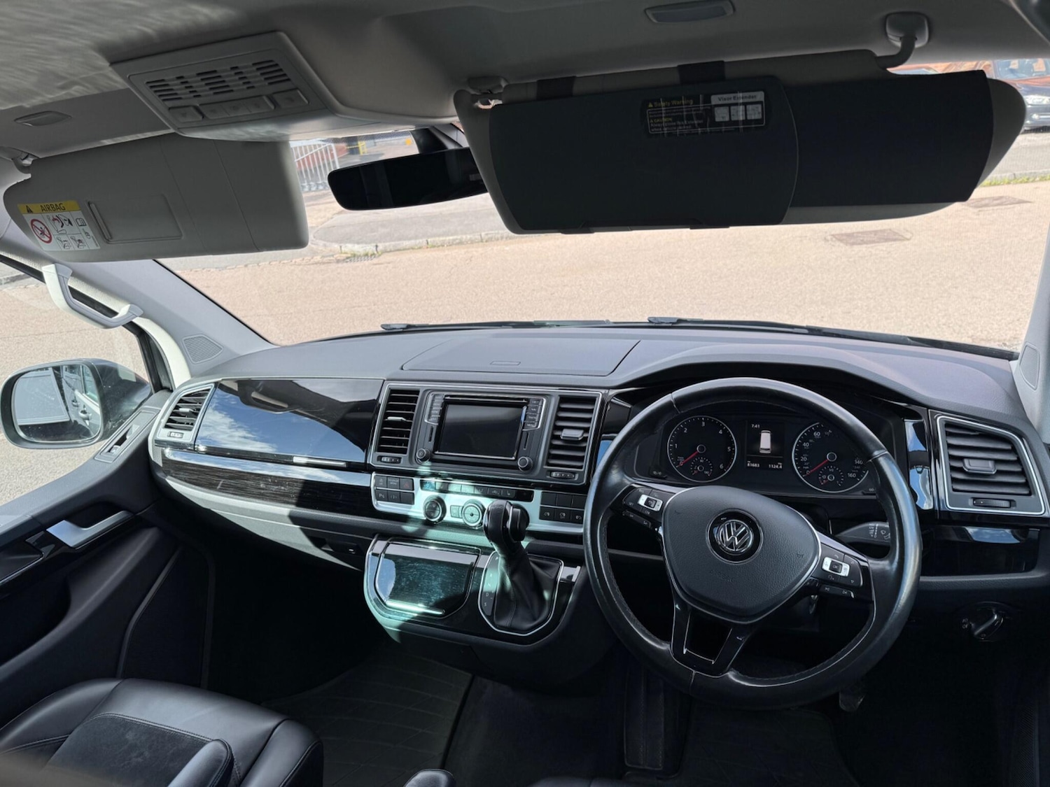 Used Volkswagen Caravelle 2016 for sale - 76457944: Photo 20