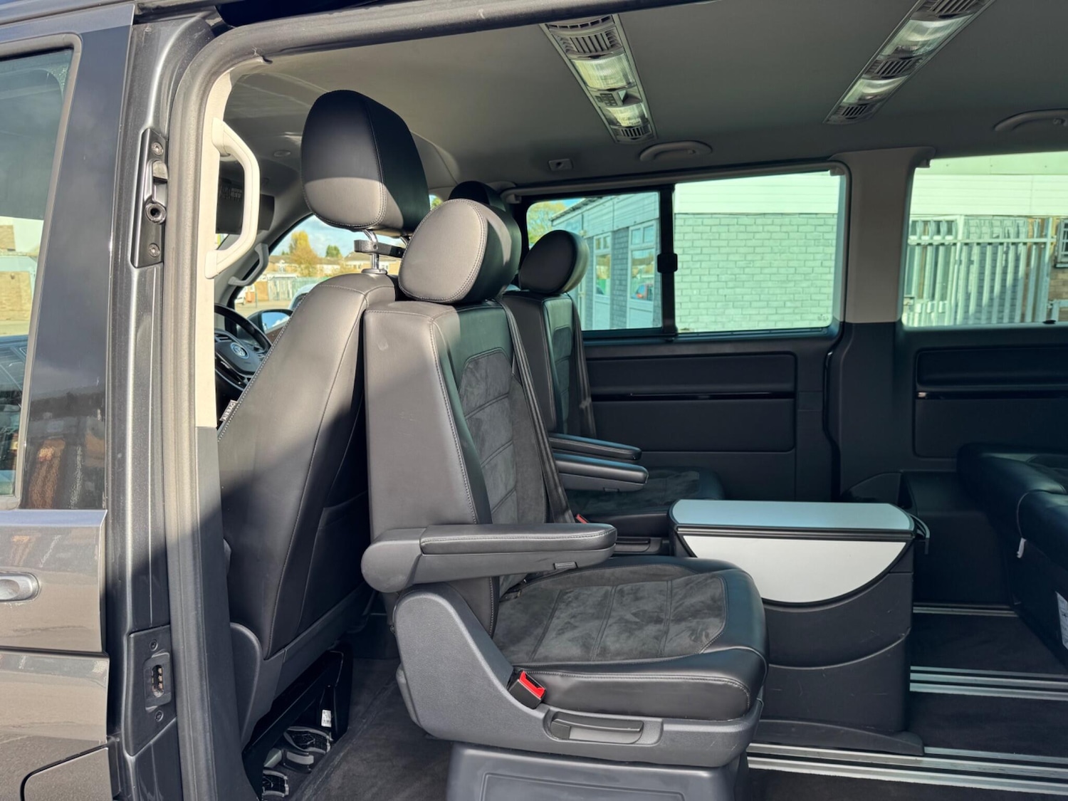 Used Volkswagen Caravelle 2016 for sale - 76457944: Photo 23