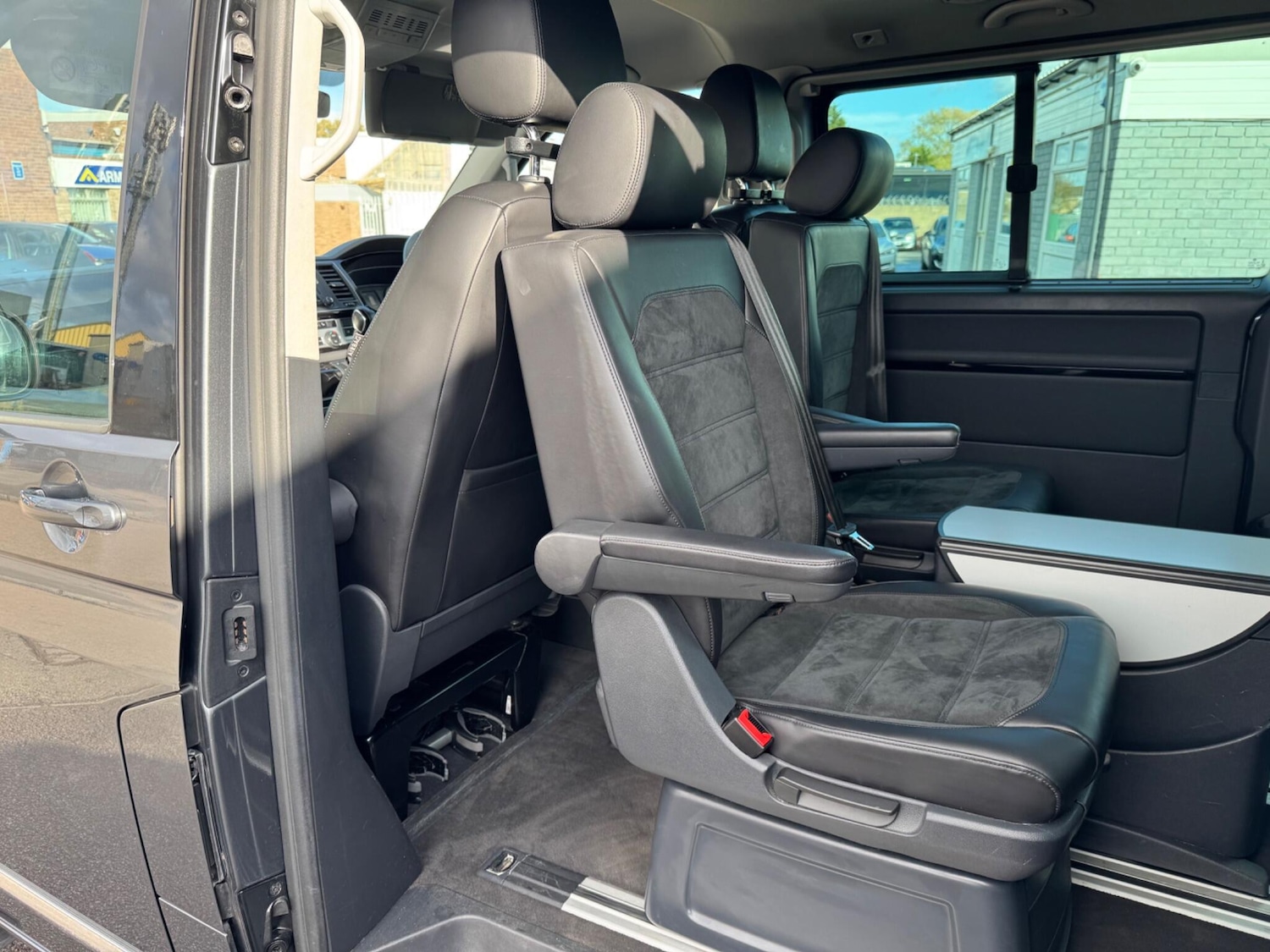 Used Volkswagen Caravelle 2016 for sale - 76457944: Photo 24