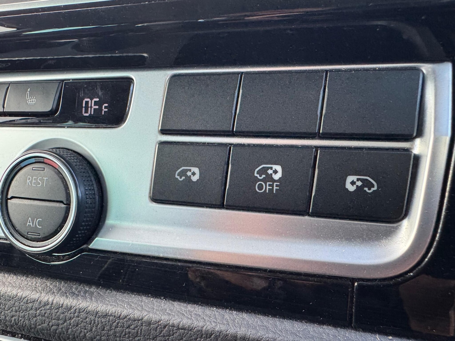 Used Volkswagen Caravelle 2016 for sale - 76457944: Photo 32