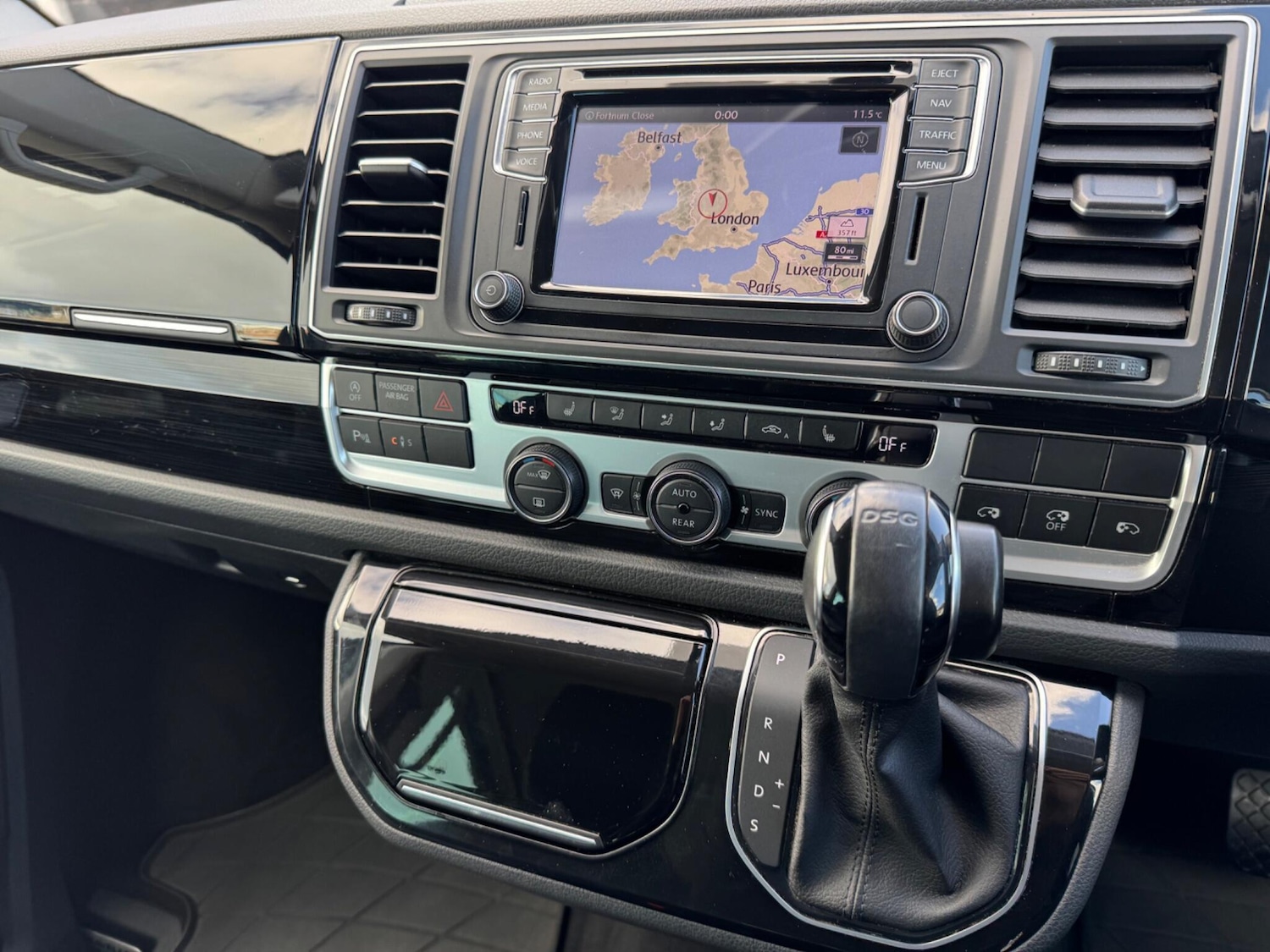 Used Volkswagen Caravelle 2016 for sale - 76457944: Photo 47