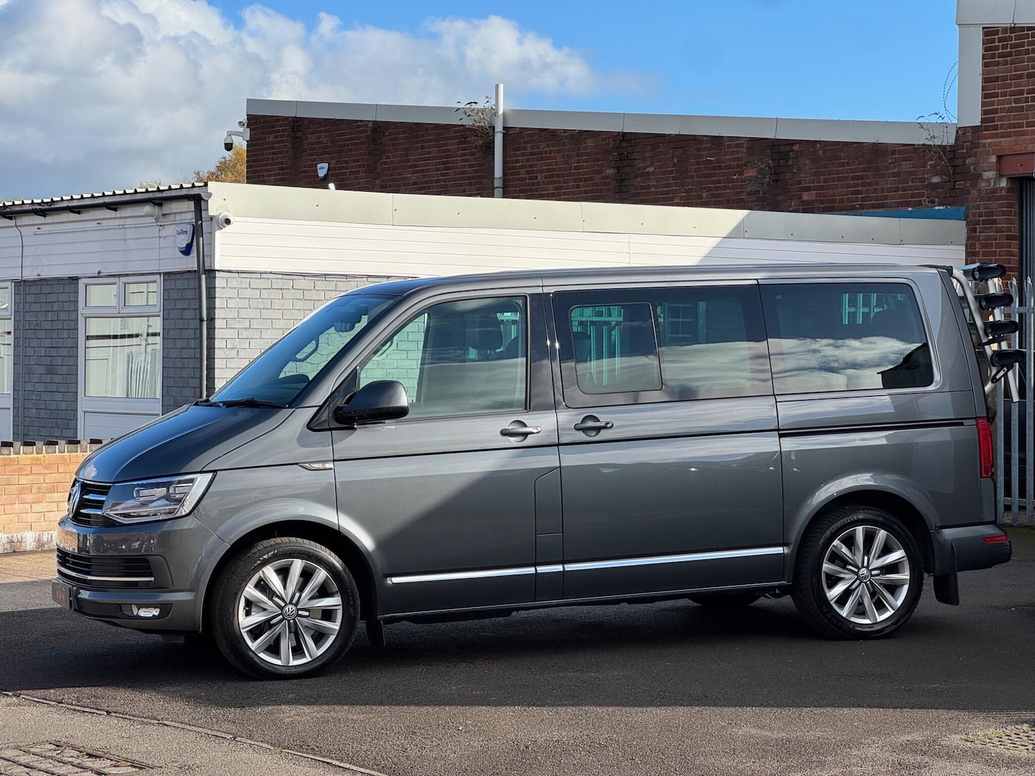 Used Volkswagen Caravelle 2016 for sale - 76457944: Photo 9