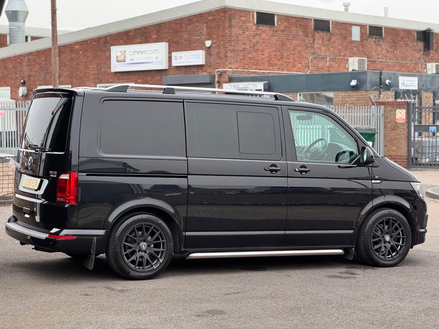 Used Volkswagen Transporter 2016 for sale - 77982650: Photo 4