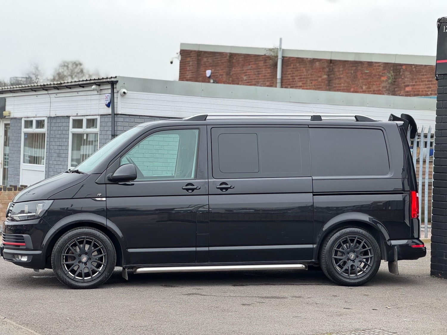 Used Volkswagen Transporter 2016 for sale - 77982650: Photo 9