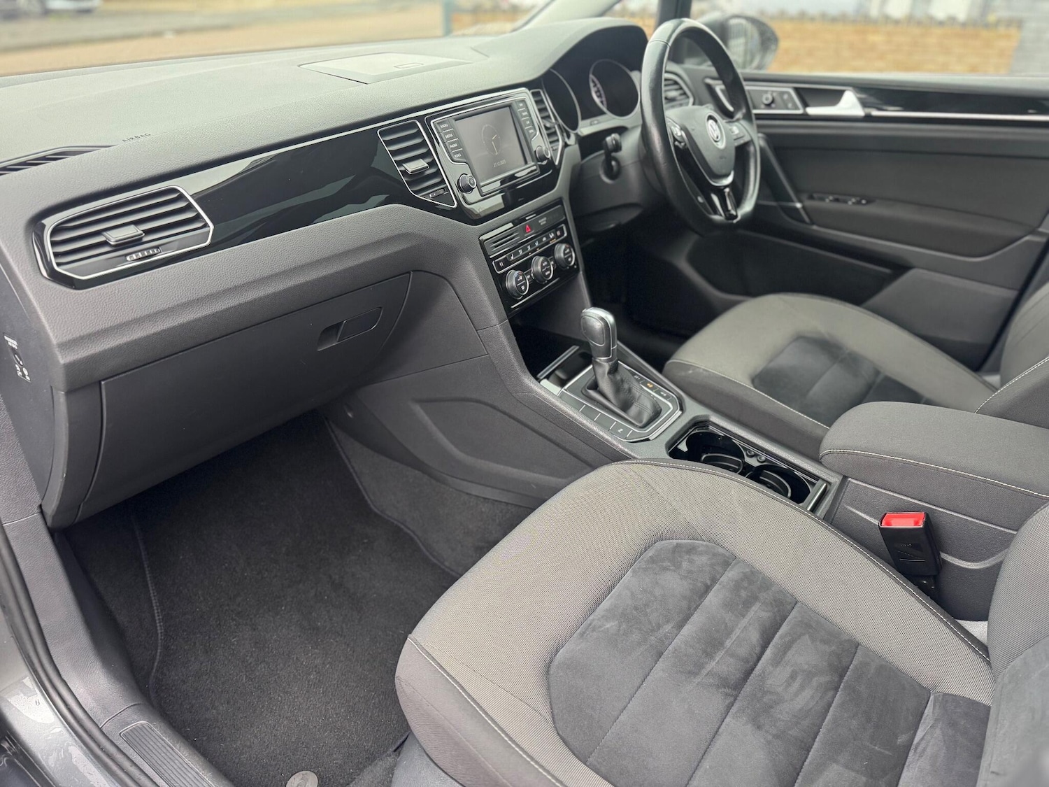 Used Volkswagen Golf SV 2017 for sale - 77057369: Photo 14