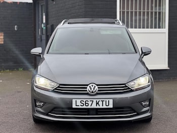 Used Volkswagen Golf SV 2017 for sale - 77057369: Photo