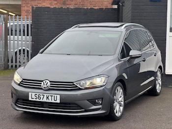 Used Volkswagen Golf SV 2017 for sale - 77057369: Photo