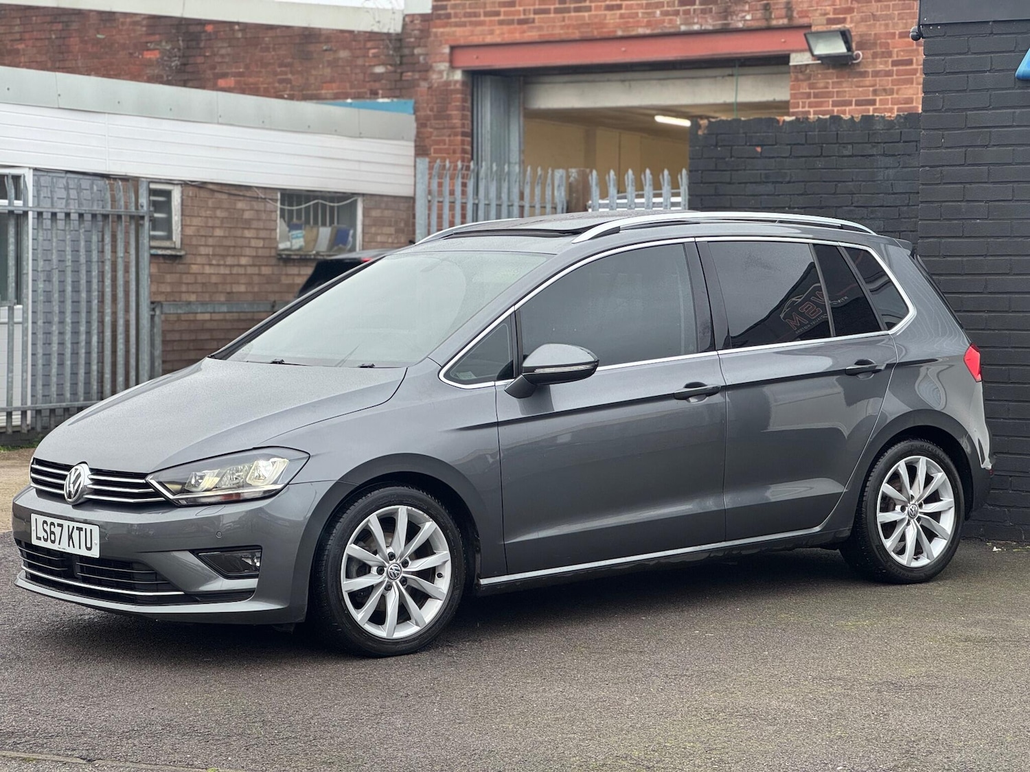Used Volkswagen Golf SV 2017 for sale - 77057369: Photo 5
