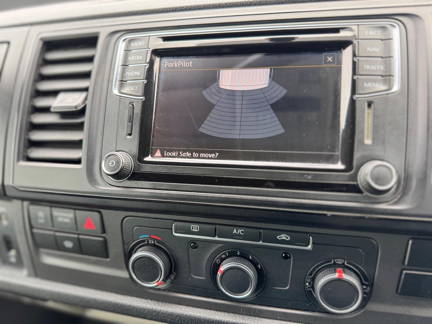 Used Volkswagen Transporter 2016 for sale - 77794410: Photo 23