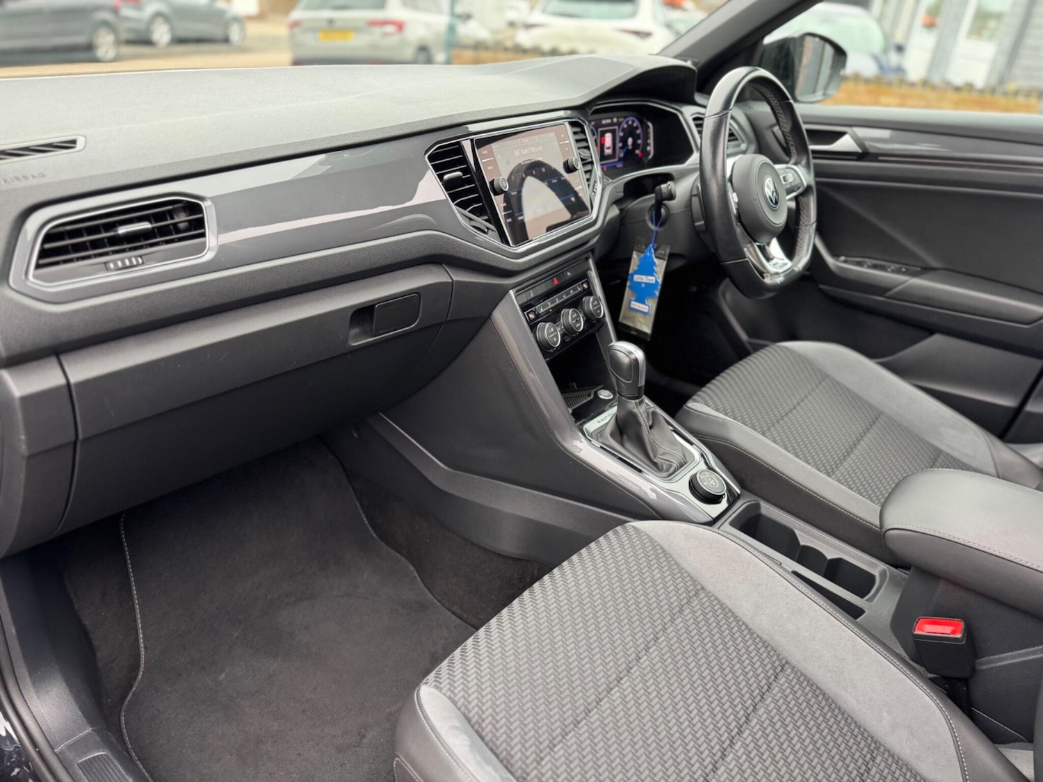 Used Volkswagen T-Roc 2021 for sale - 77633157: Photo 16