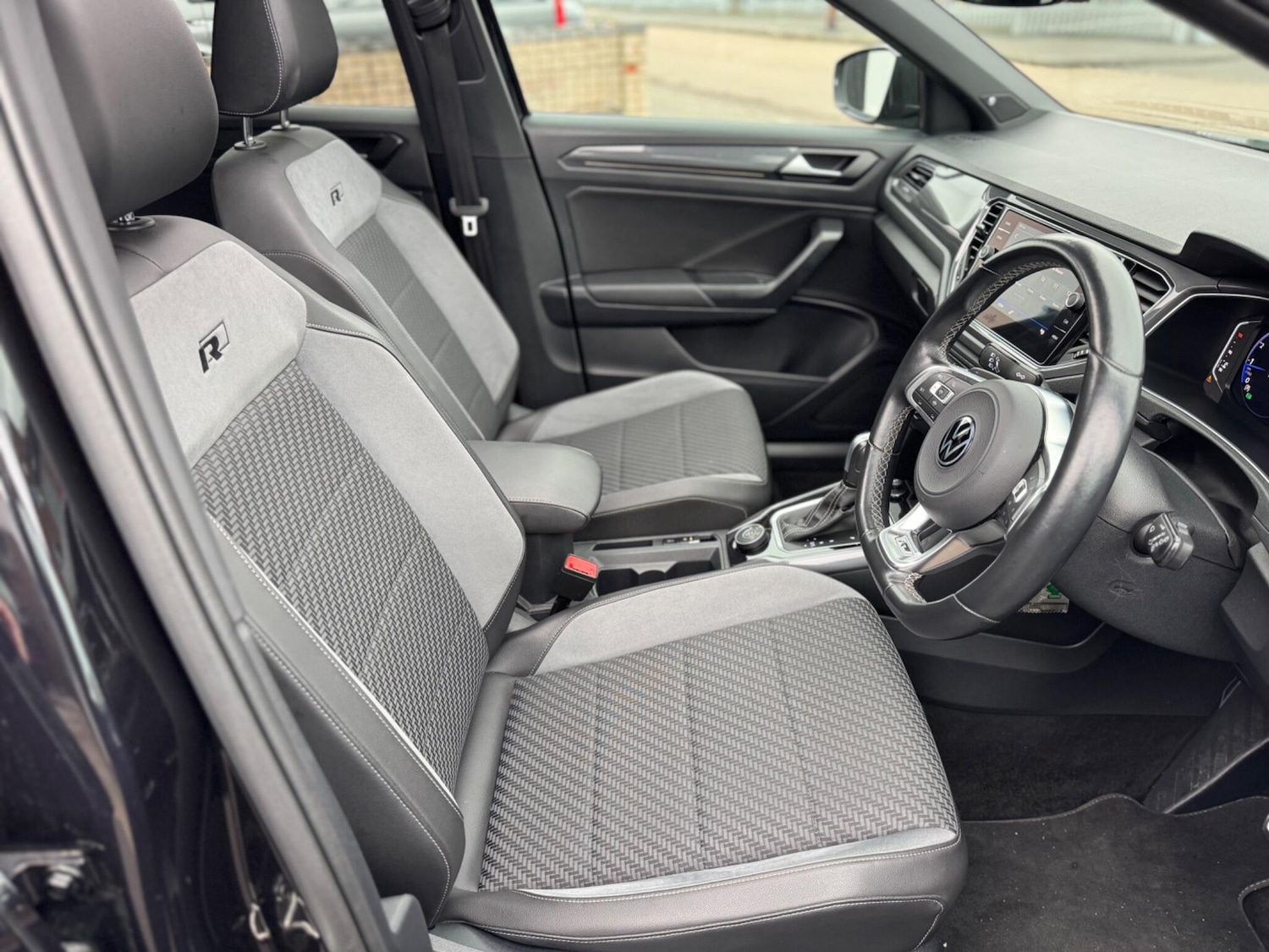 Used Volkswagen T-Roc 2021 for sale - 77633157: Photo 19