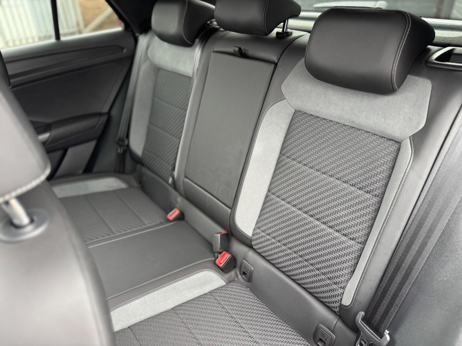 Used Volkswagen T-Roc 2021 for sale - 77633157: Photo 23