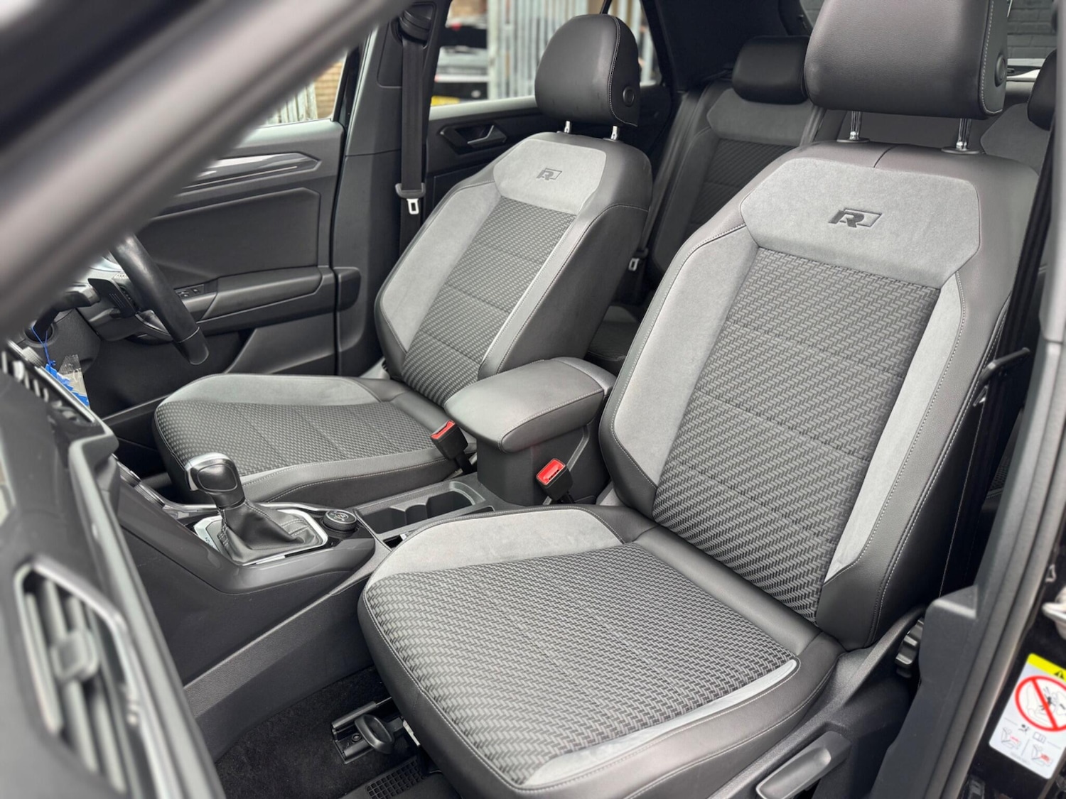 Used Volkswagen T-Roc 2021 for sale - 77633157: Photo 37