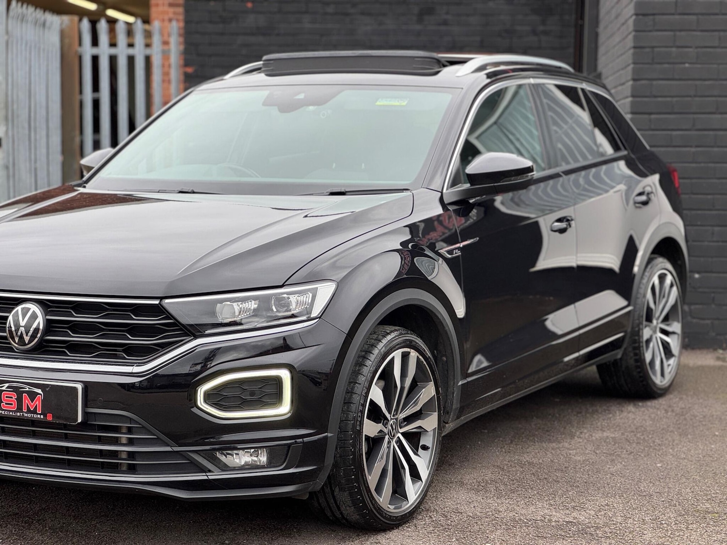 Used Volkswagen T-Roc 2021 for sale - 77633157: Photo 8