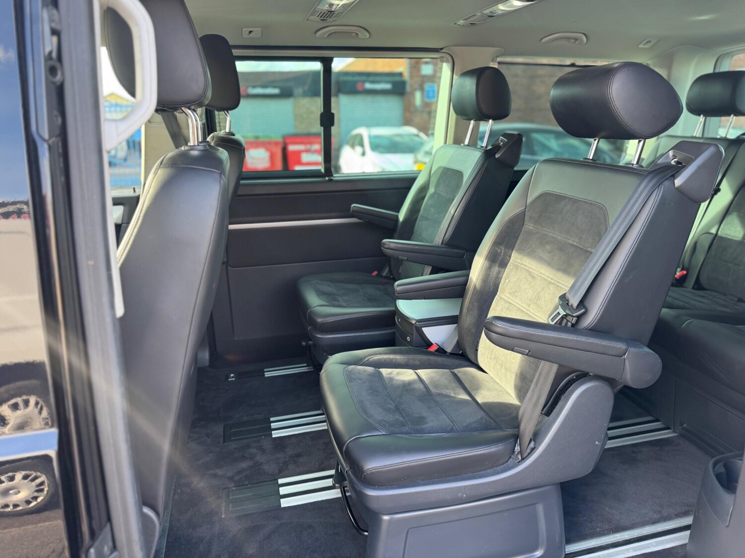 Used Volkswagen Caravelle for sale - 78148226: Photo 11