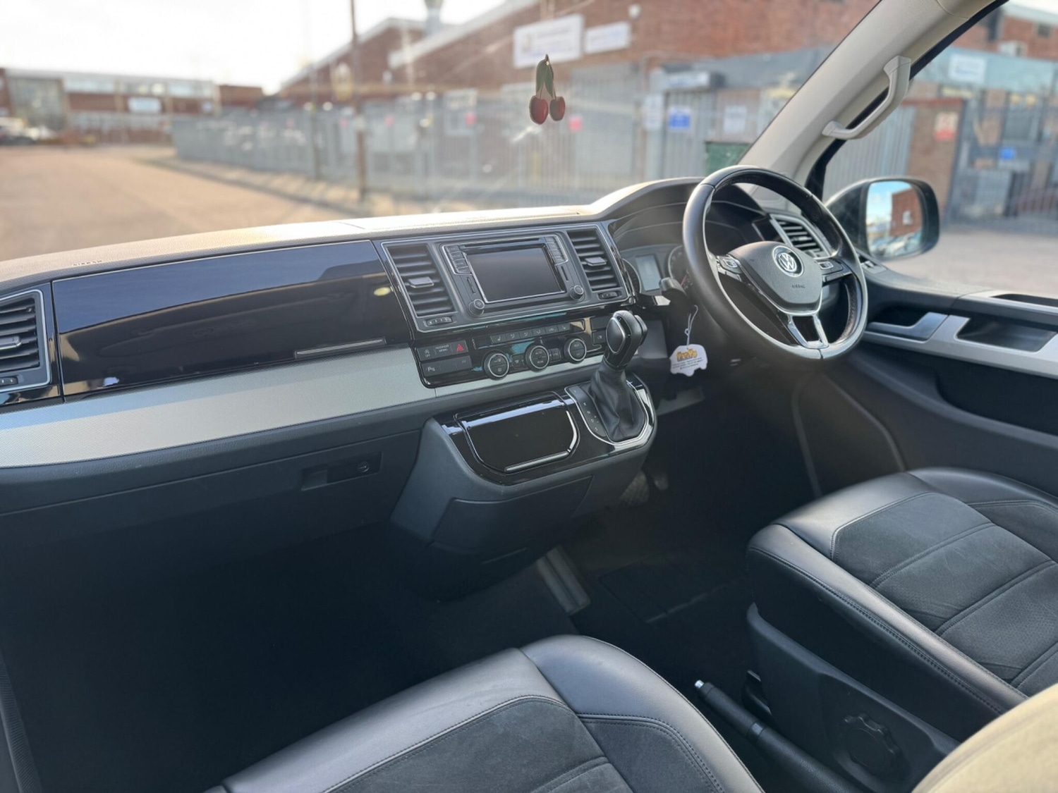 Used Volkswagen Caravelle for sale - 78148226: Photo 8