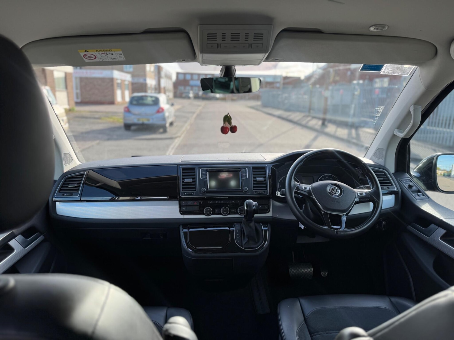 Used Volkswagen Caravelle for sale - 78148226: Photo 9