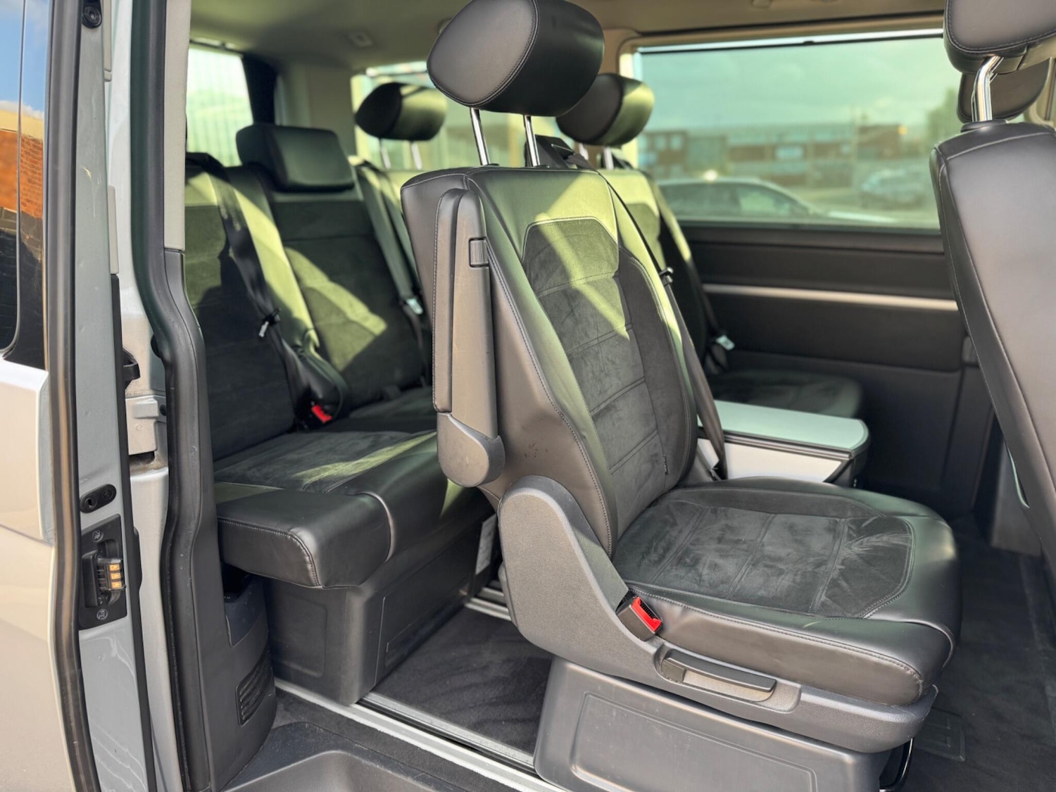 Used Volkswagen Caravelle 2016 for sale - 76377450: Photo 23