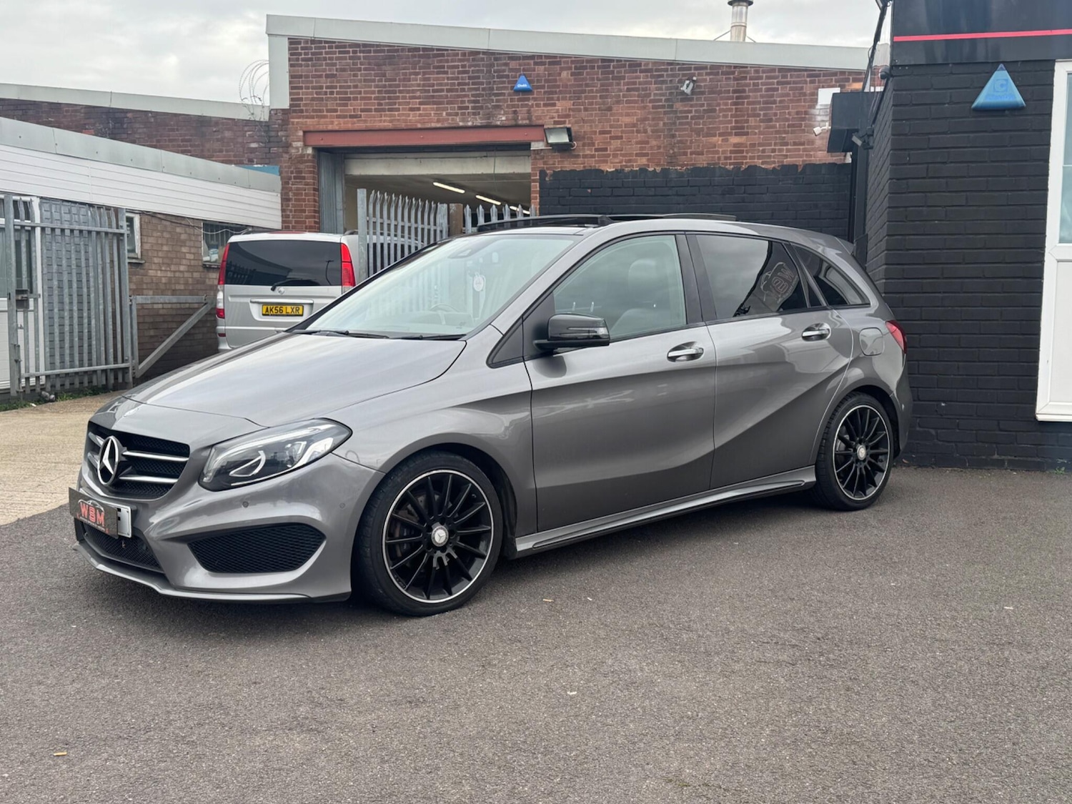 Used Mercedes-Benz B Class 2017 for sale - 76613299: Photo 4